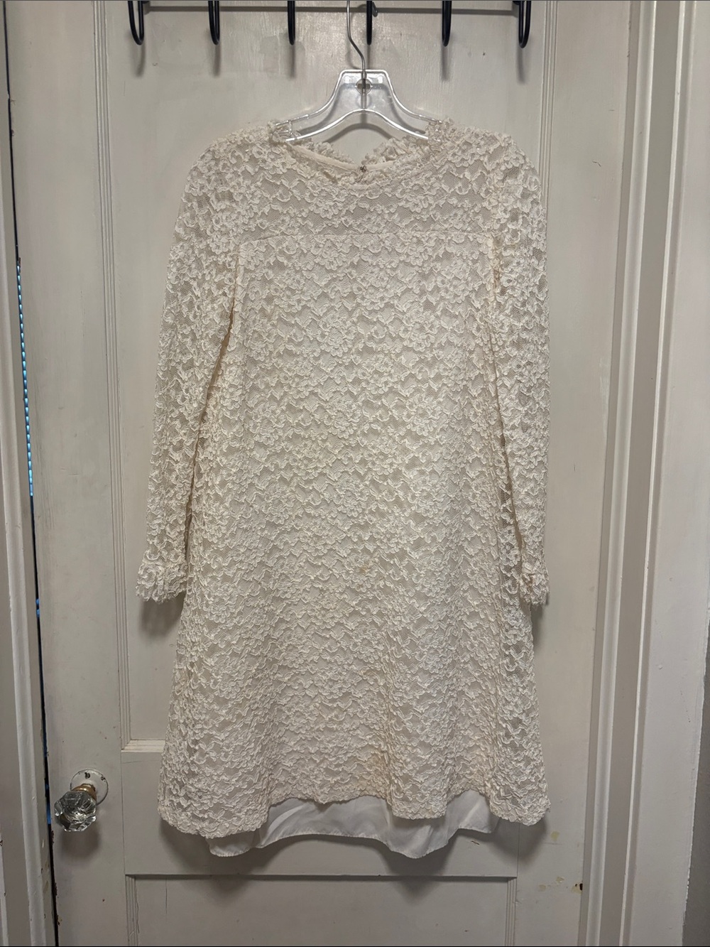 Vintage 60s Mod Cream Floral Lace Longsleeve Shift A Line Wedding Mini Dress